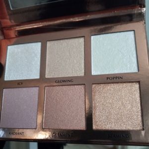 Ace Beaute Glow Essentials Highlighter Palette
